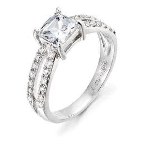 Avon Rene Diamondesque Ring Size 8